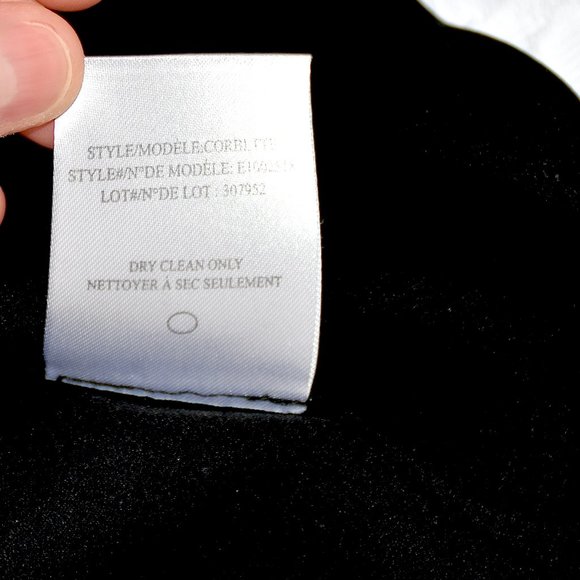 Theory Corbette Black 100% Silk Blouse Size P - Picture 15 of 16